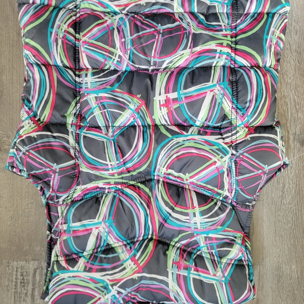 Colorful Geometric Puffer Vest - Picture 3 of 3